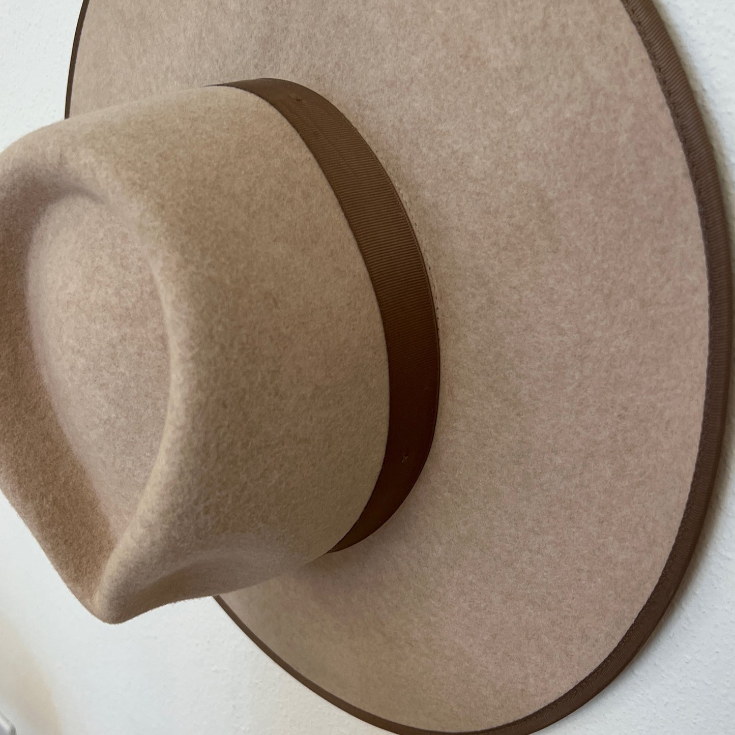 BEIGE HAT
