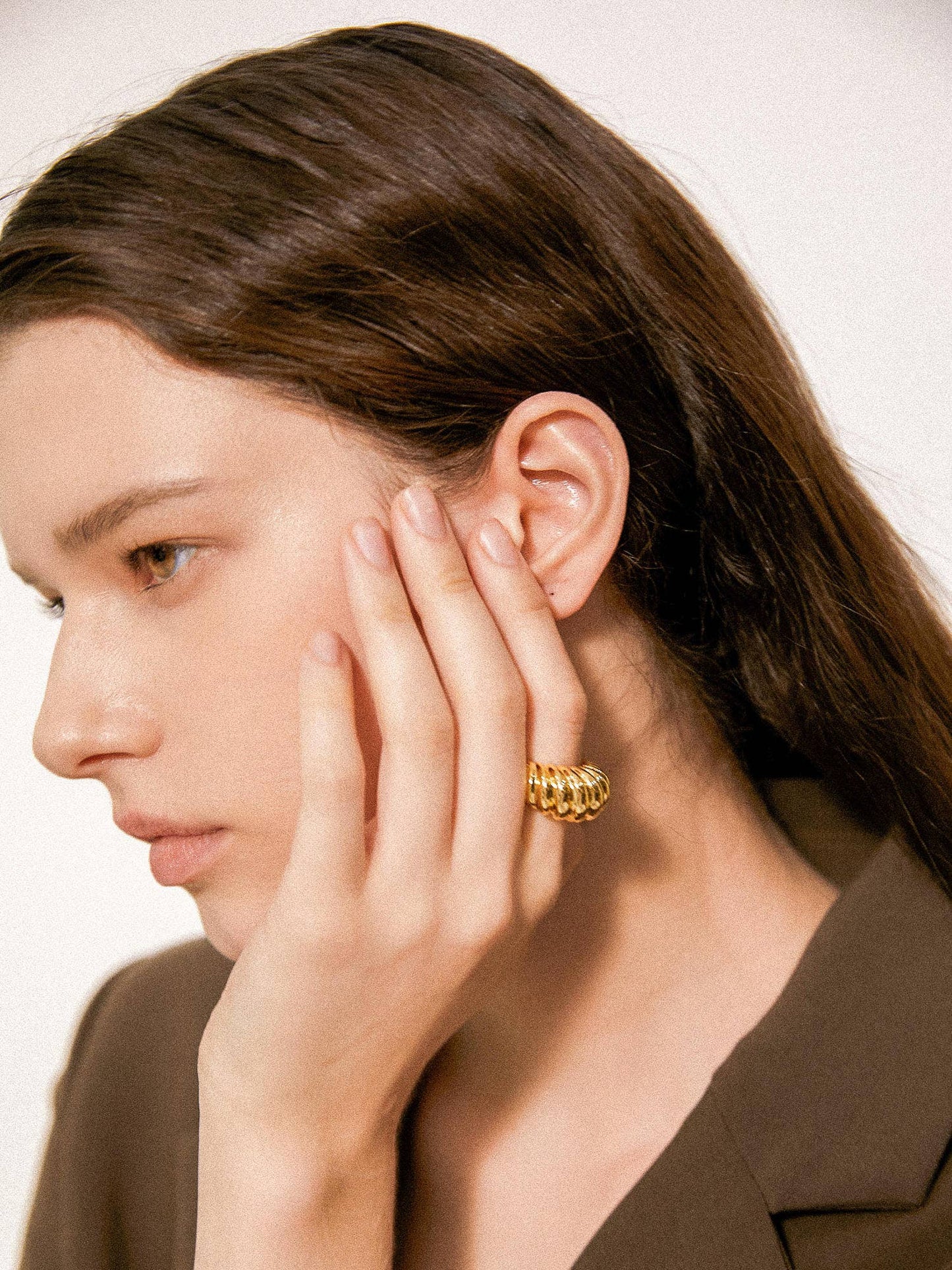 Nalani 18K Gold Contemporary Croissant Ring