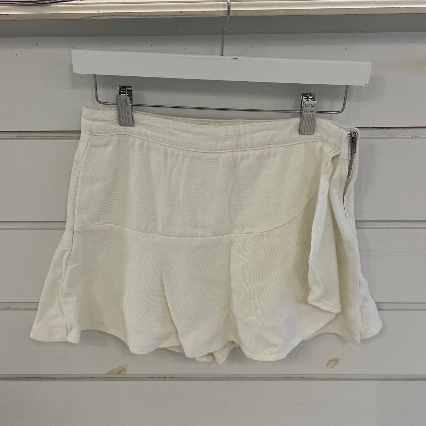Day & Moon megan skort-white