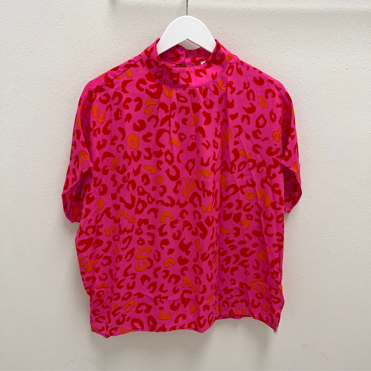 Jodifl pink leopard print top