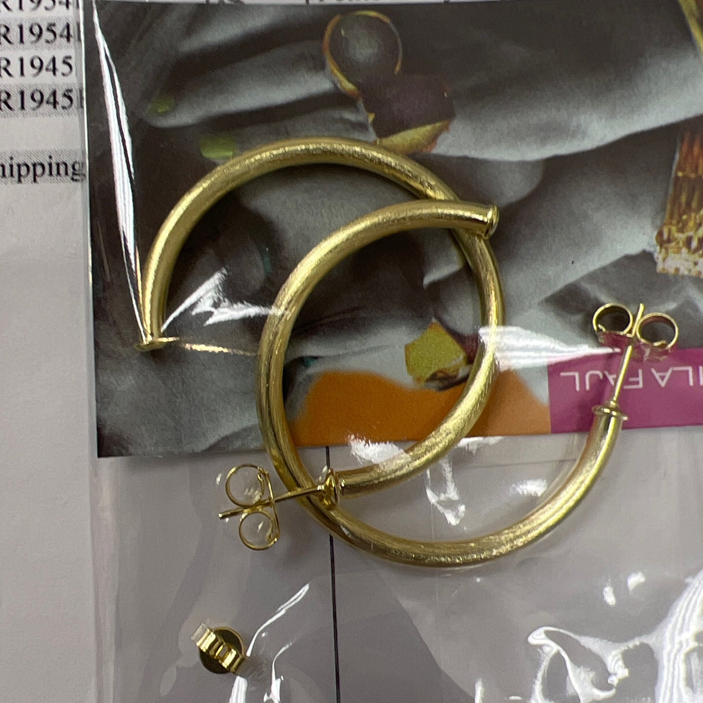 SF Everybodys fave hoop petite brushed gold