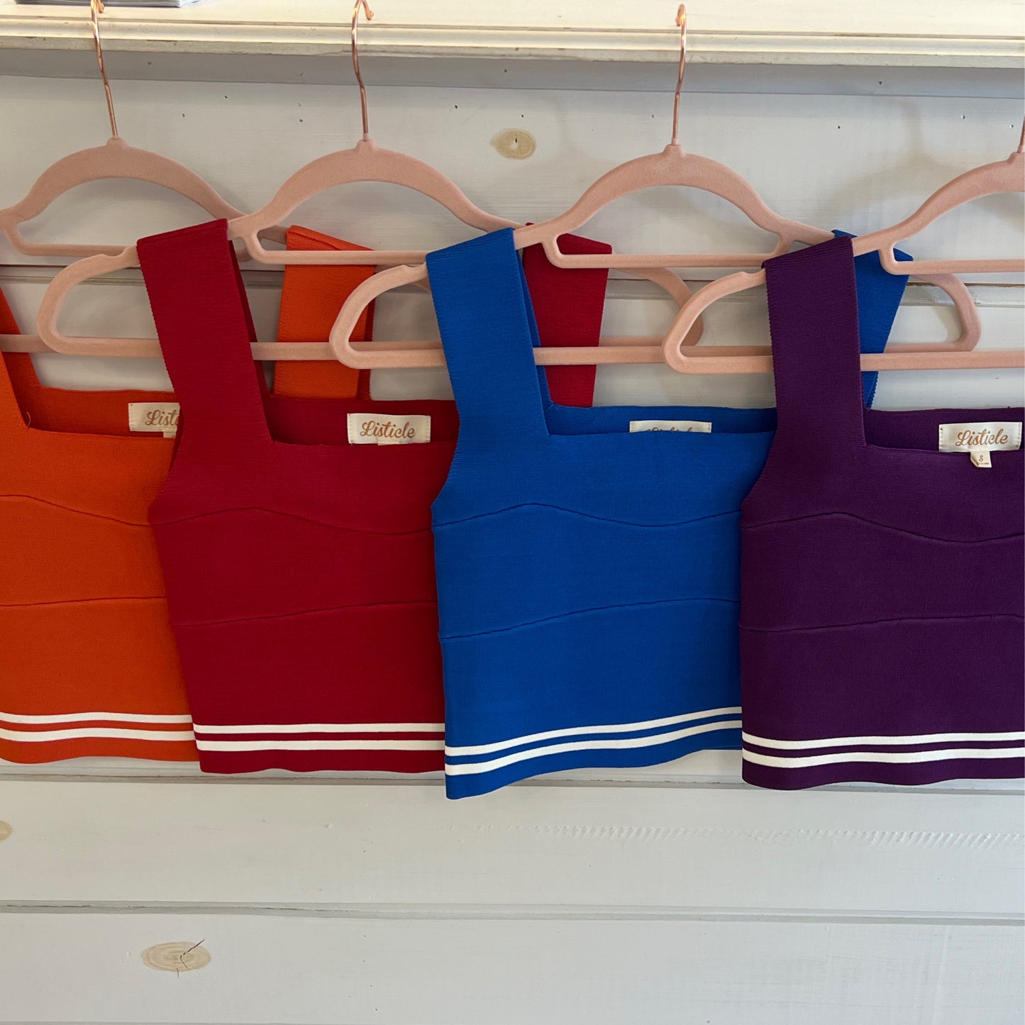 Listicle maddie tank red