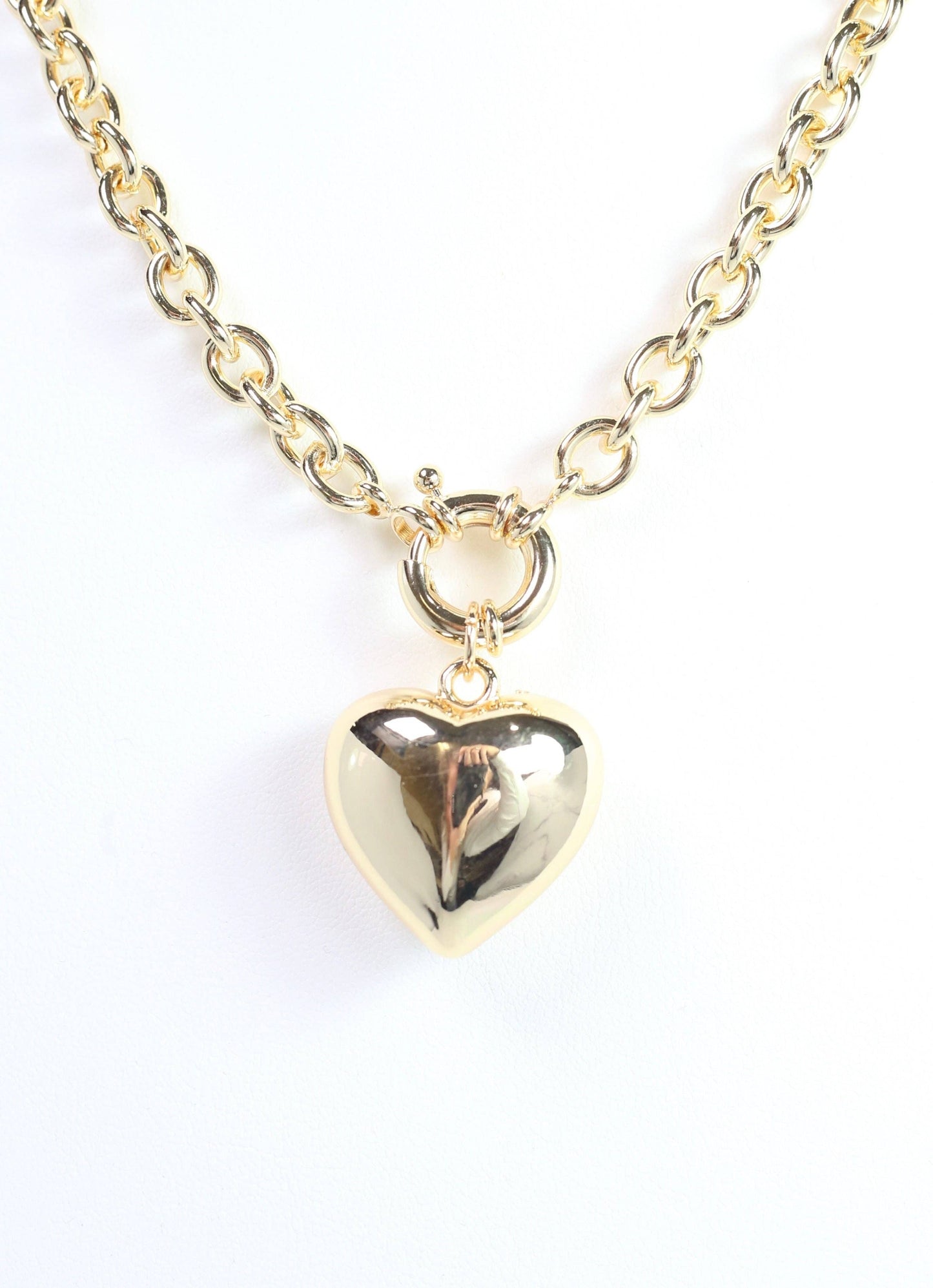 Caroline Hill Nicolas Heart Necklace Gold