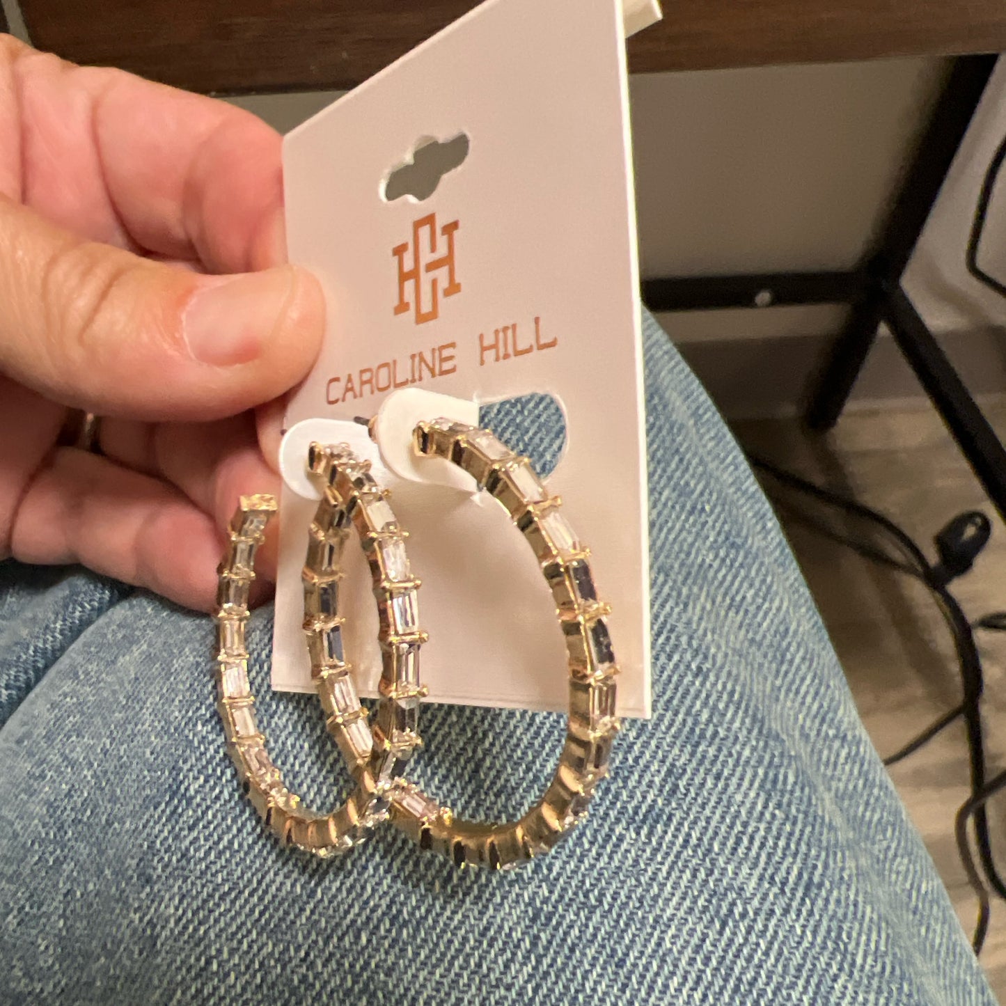 CH cierra cz hoops