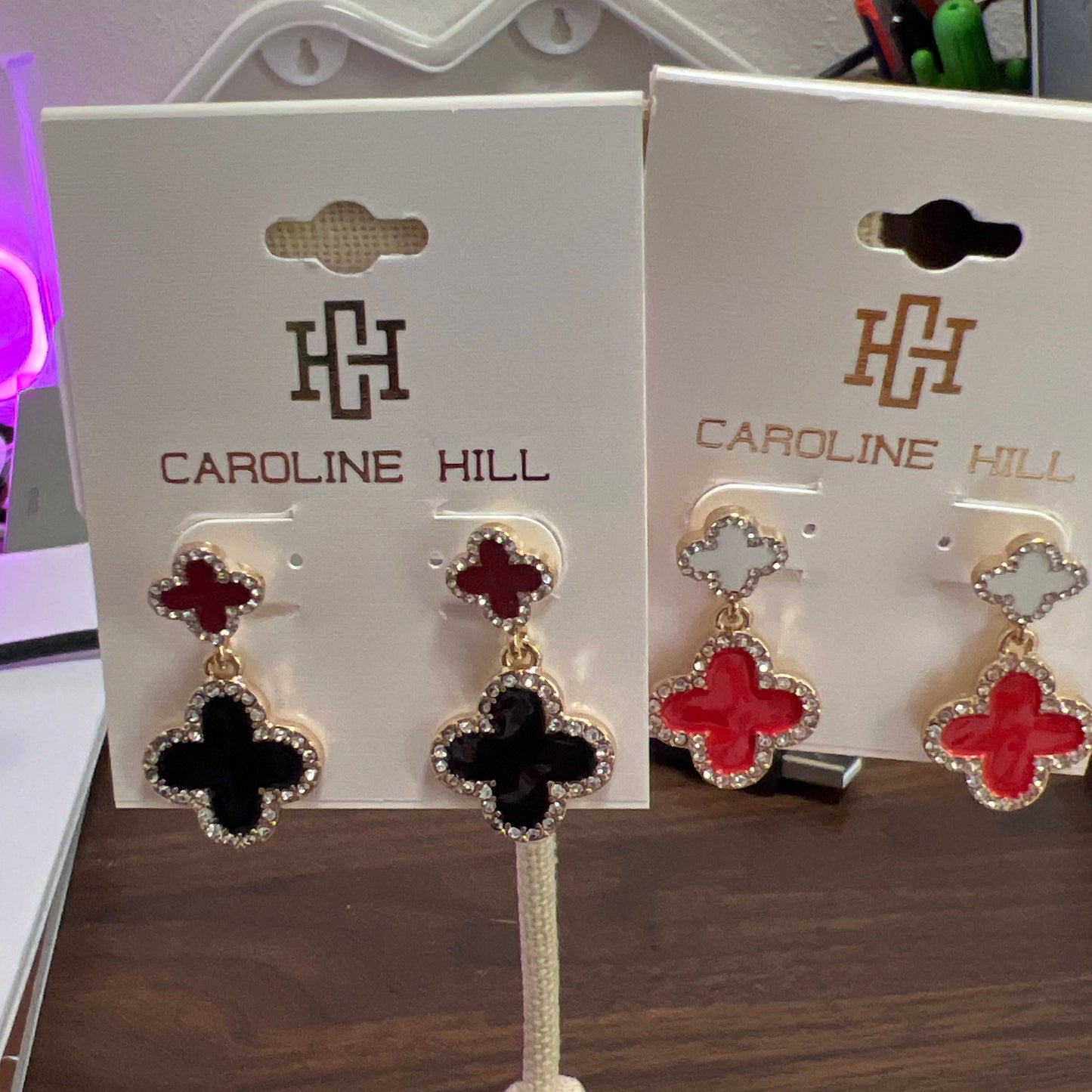 Caroline hill 2 tone clover