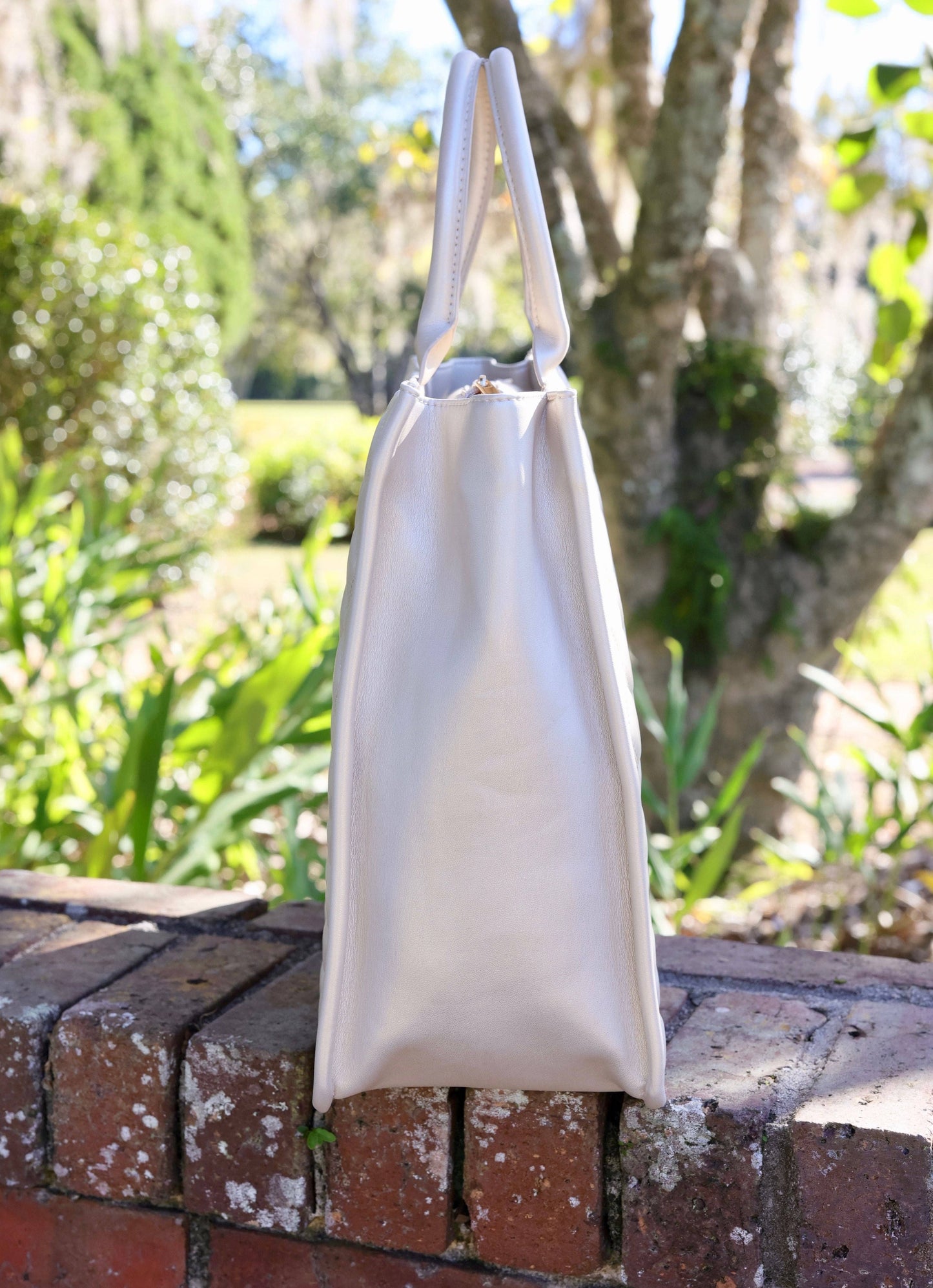 Caroline Hill Niall Tote PEARL QUILTED DQ