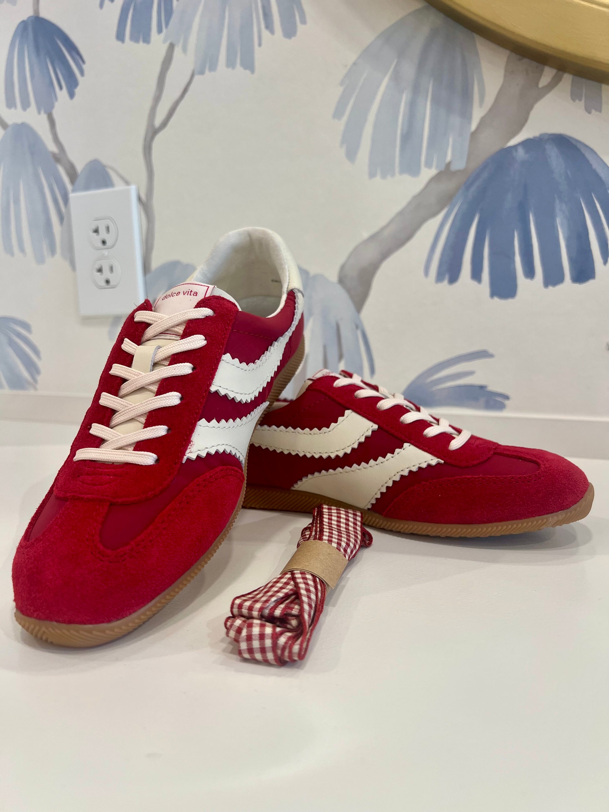 red tennis shoes