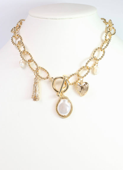 Caroline Hill Nicky Charm Necklace Gold