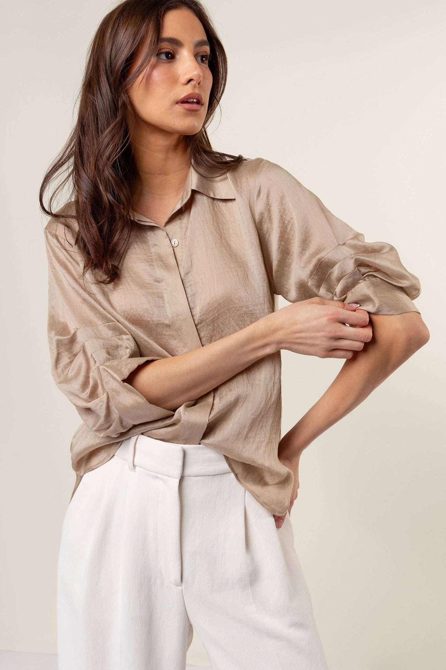 Pepper Pleated Short Sleeve Button-up Blouse