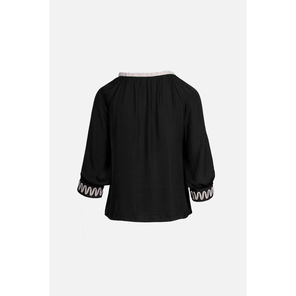 Abstract Applique Popover Blouse