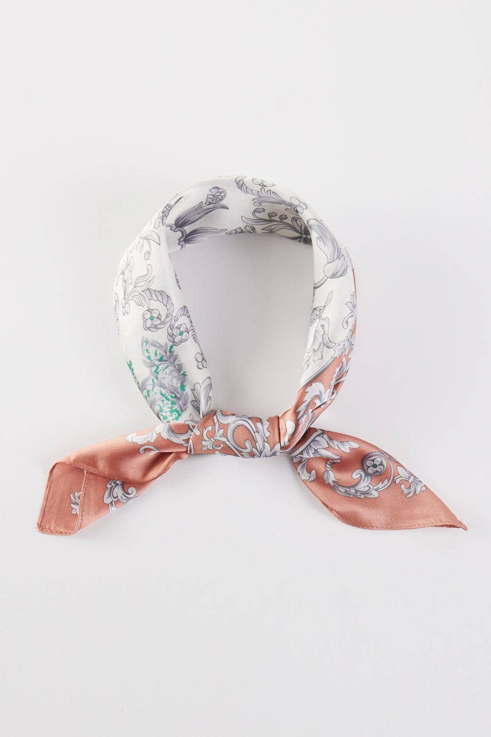 BS0081 Baroque Pattern Bandana