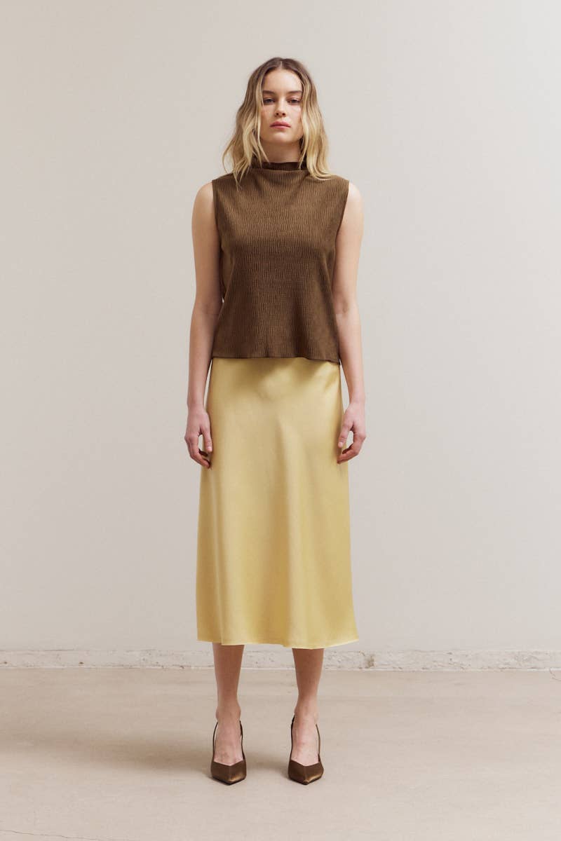 Crinkled Velvet Mock Neck Top