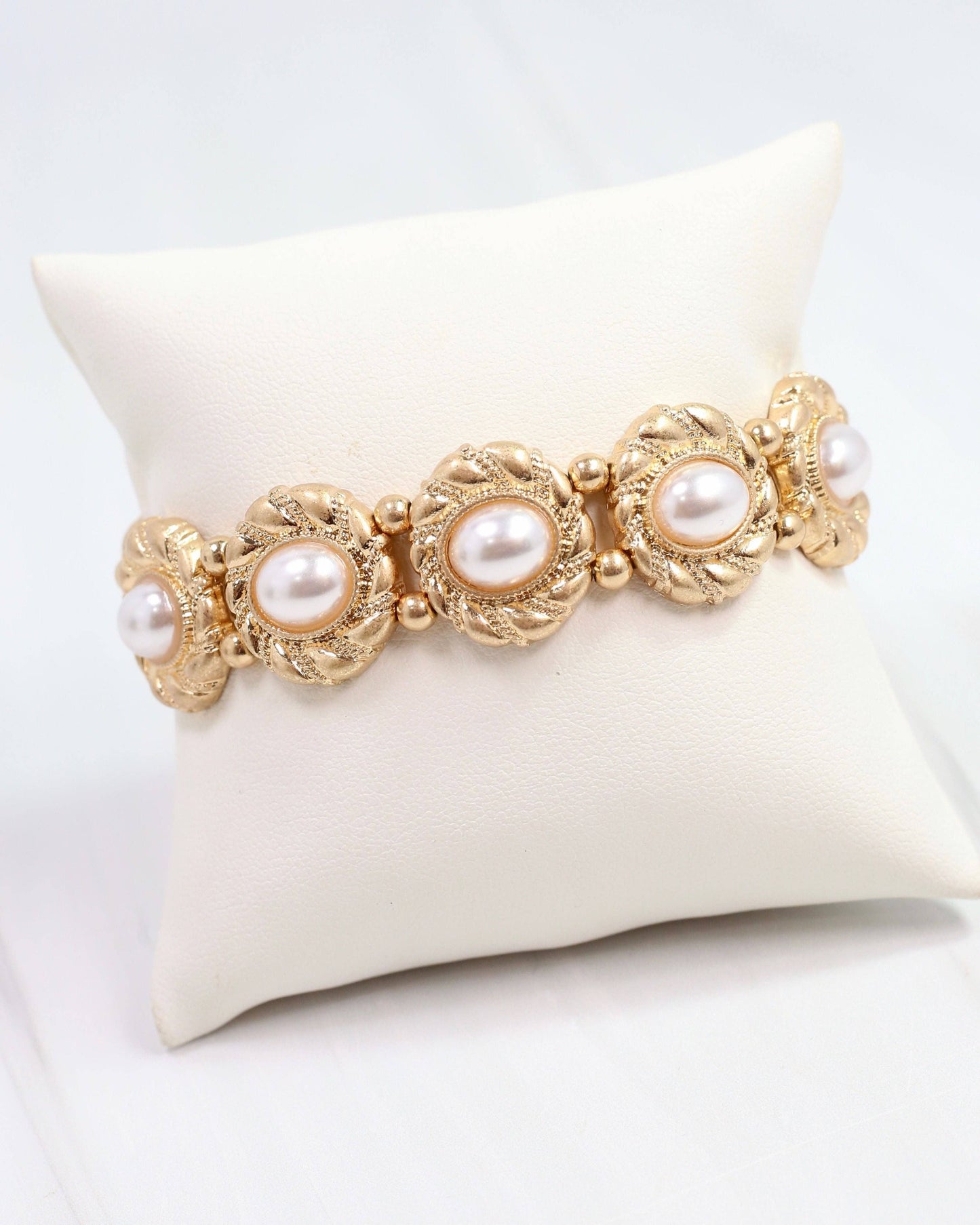 Caroline Hill Pressley Pearl Stretch Bracelet Worn Gold