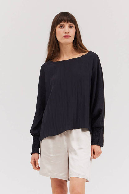 The Lila Top-crinkle material