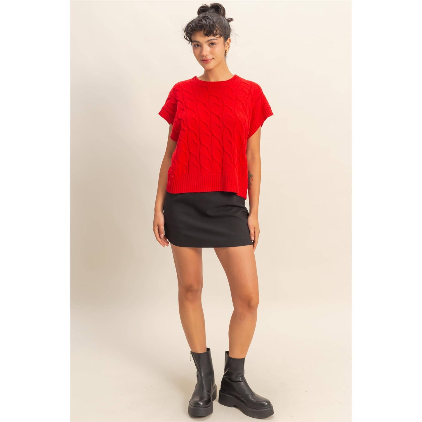 Sleeveless Oversized Cable Knit Sweater Vest