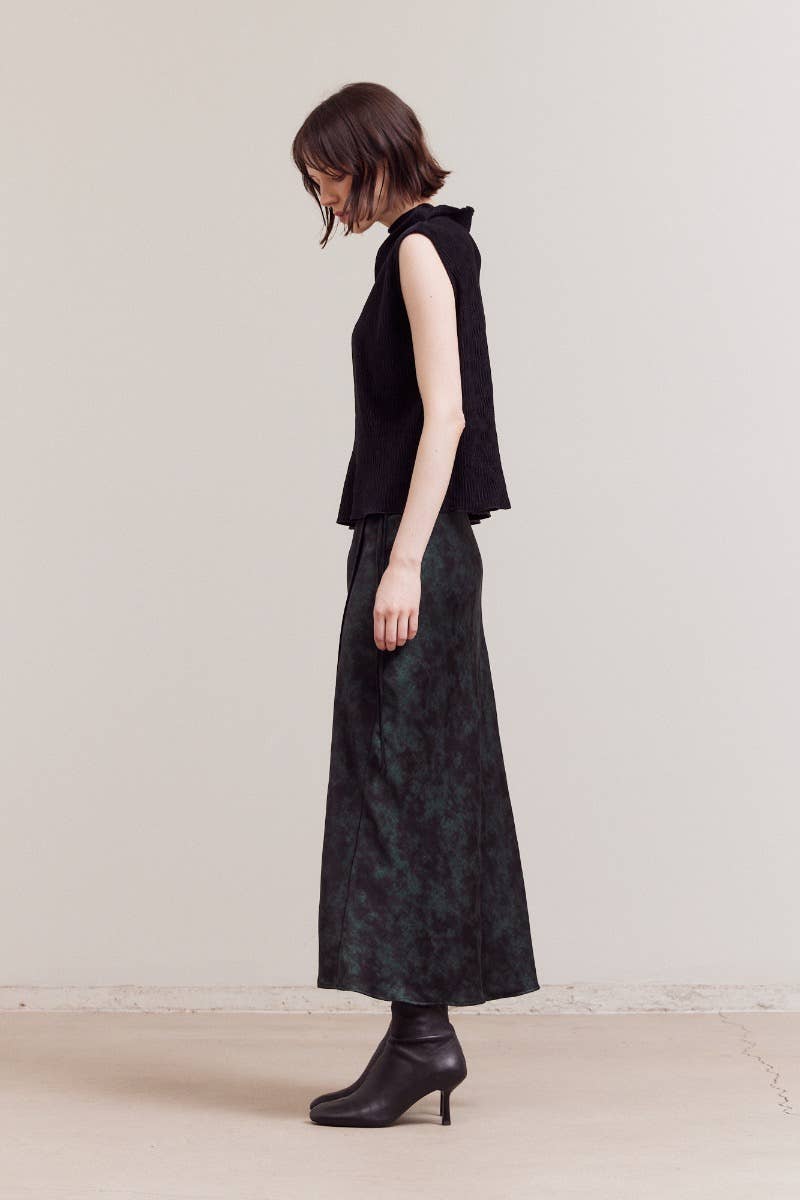 Crinkled Velvet Mock Neck Top