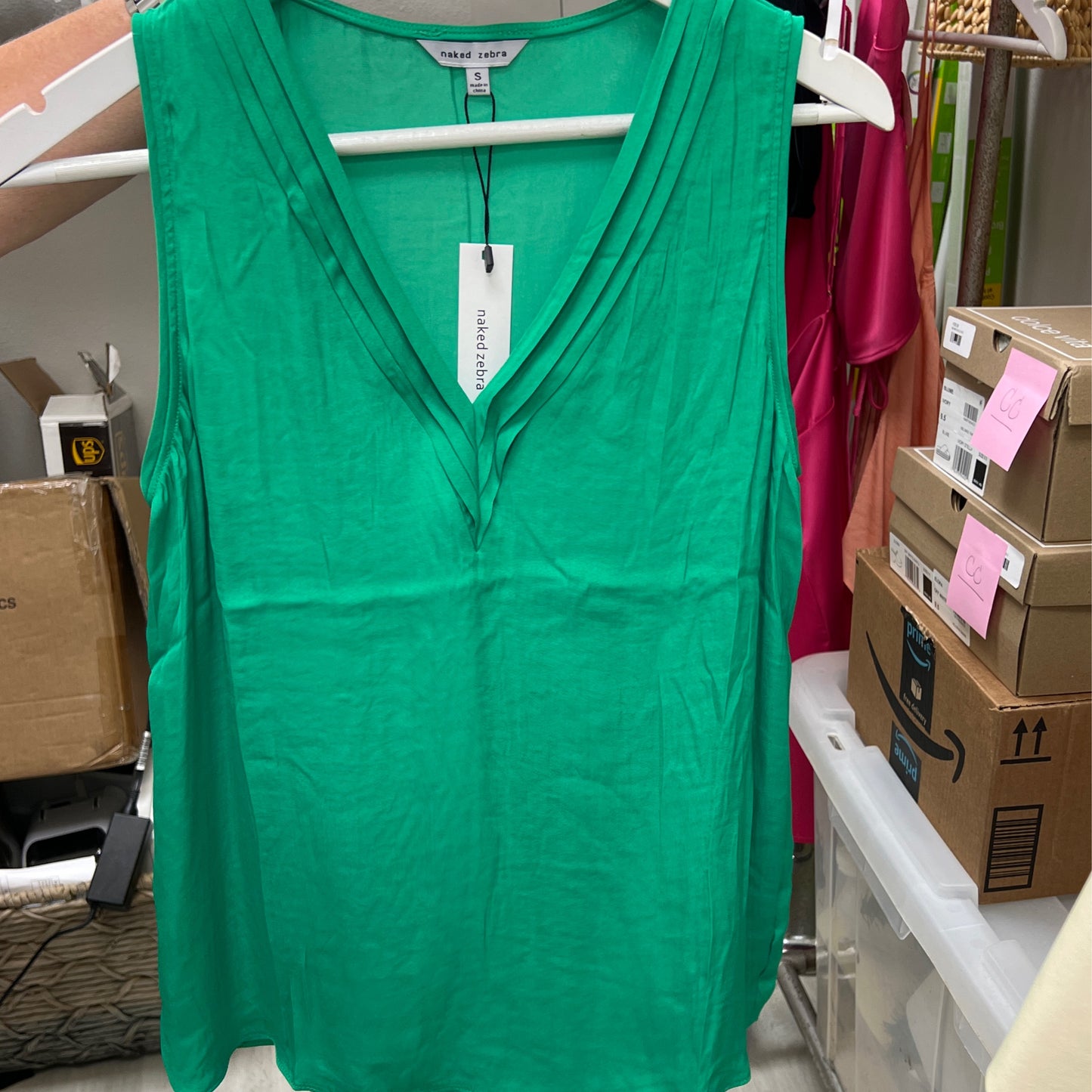 NZ Green Sleeveless V-Neck