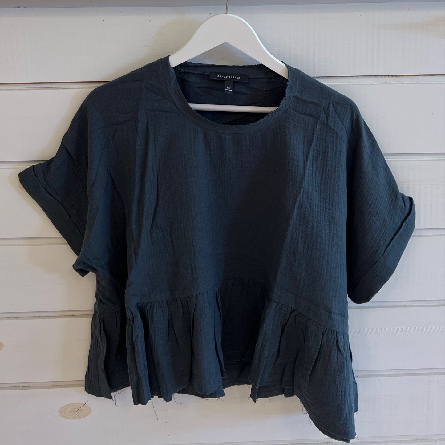 Grade and Gather navy top