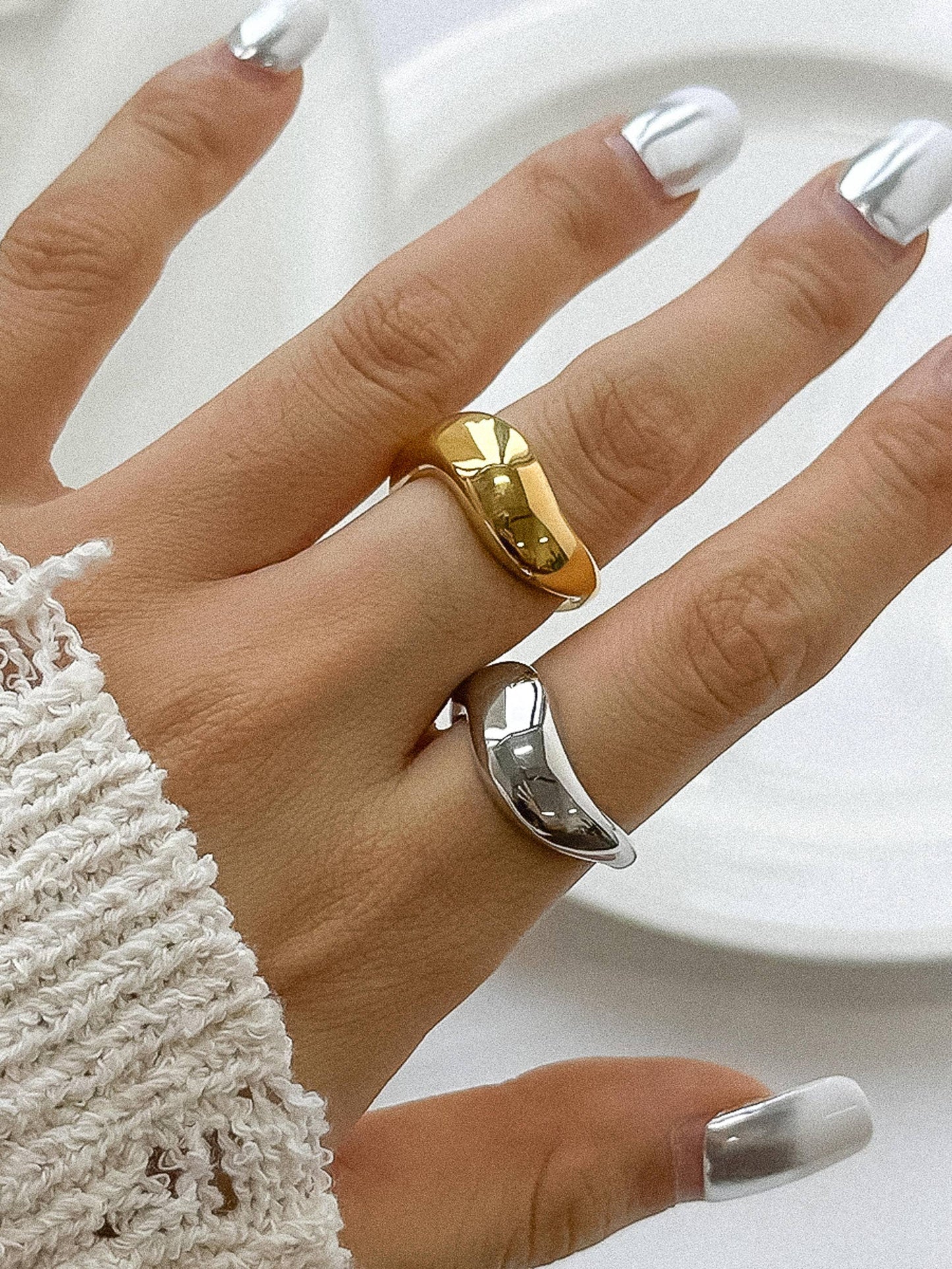 silver and gold ring