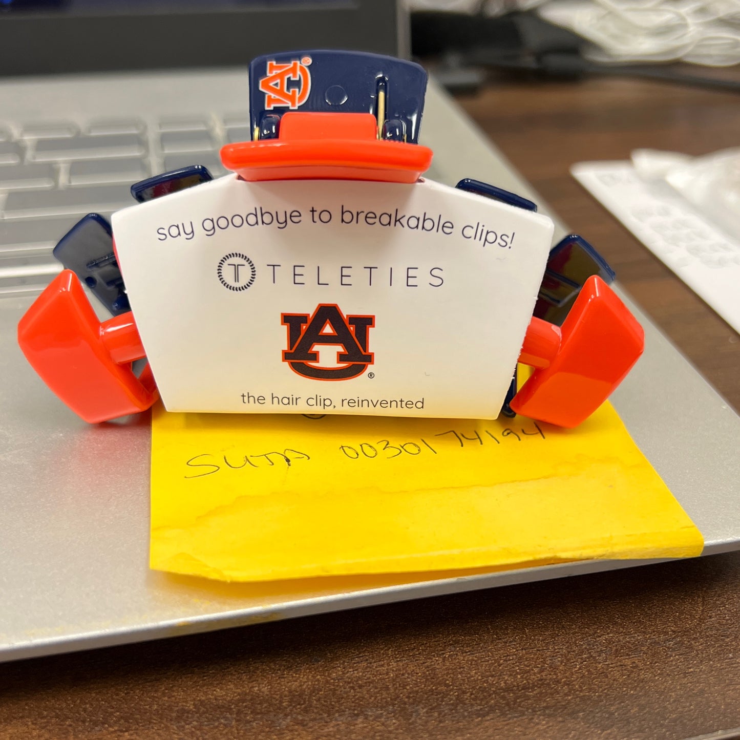 Teleties auburn clip medium