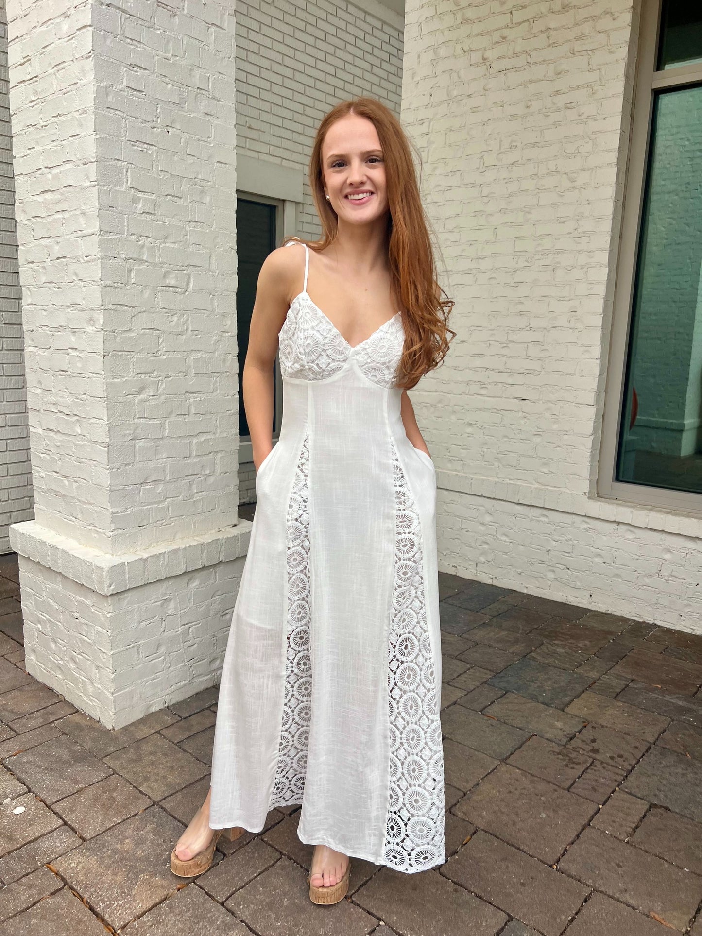Lace Insert Linen Maxi Dress – Resort Romantic Spring Look