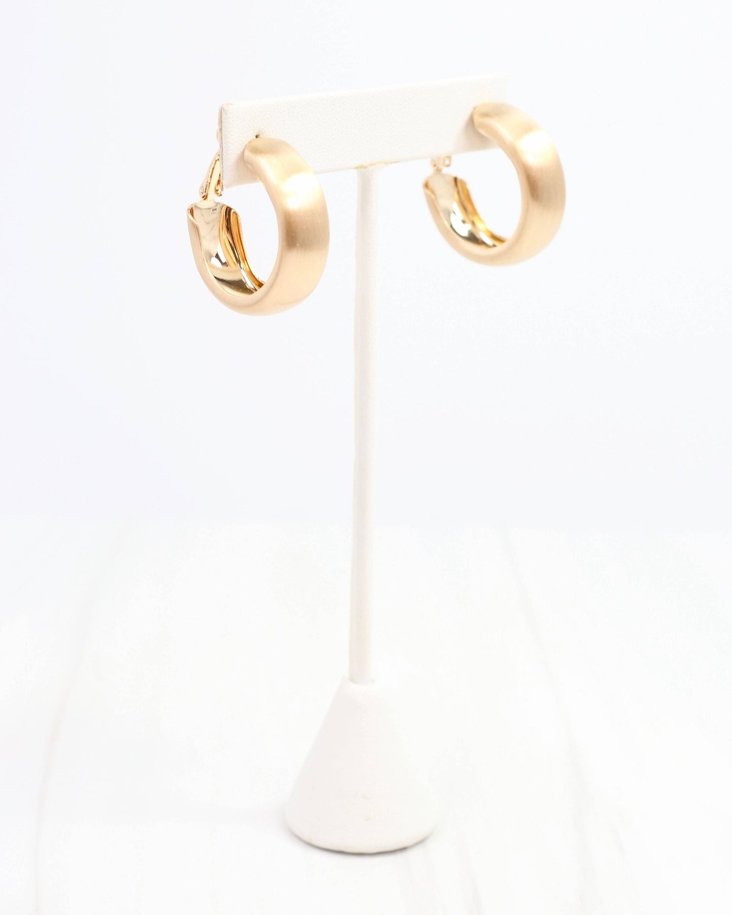 Caroline Hill Carole Hoop Earring Matte Gold