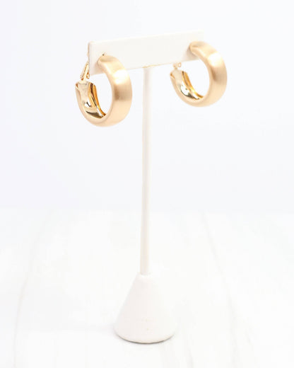 Caroline Hill Carole Hoop Earring Matte Gold