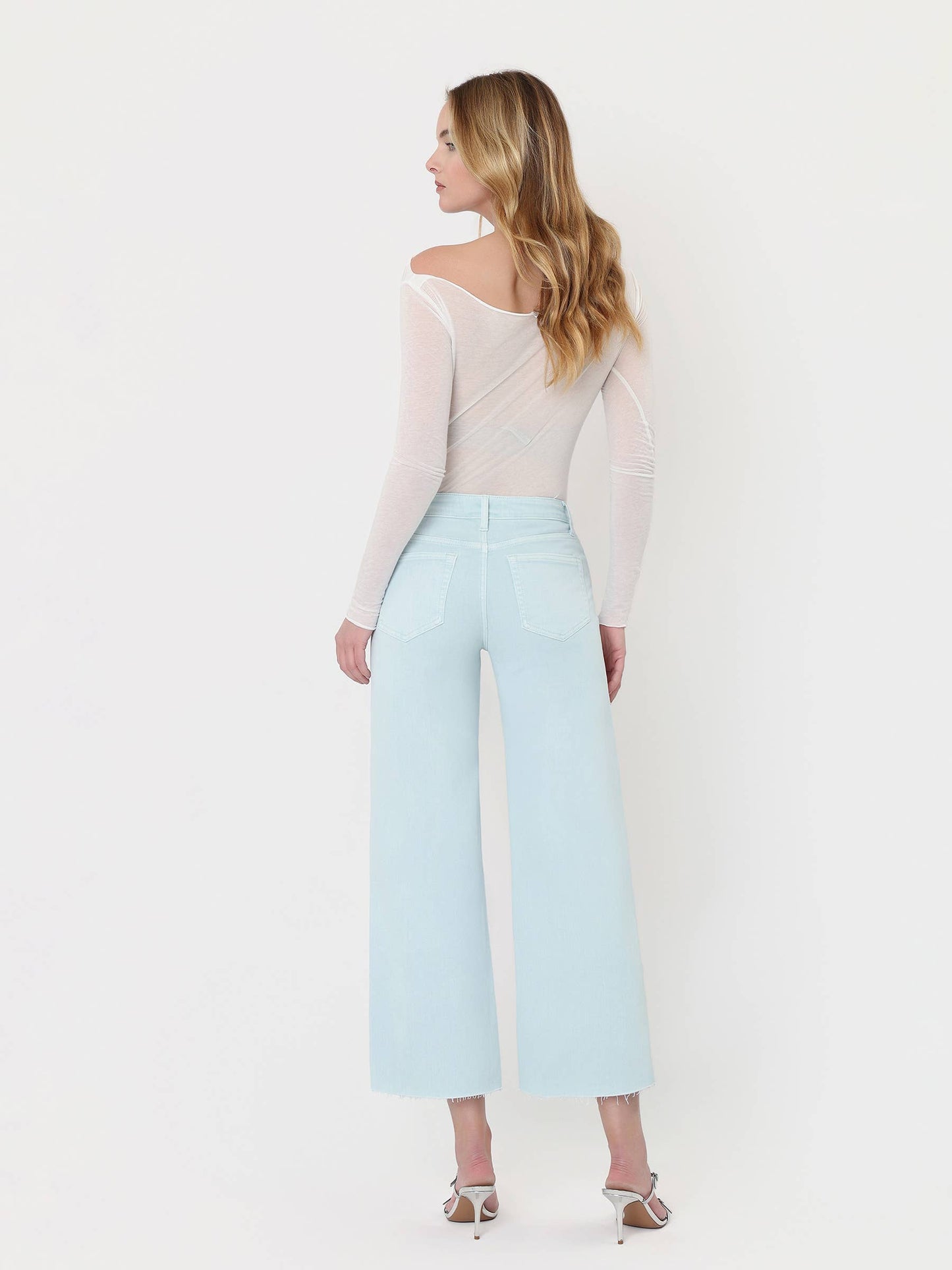HIGH RISE WINTER SKY COLOR CROP WIDE LEG JEANS T5894WSK