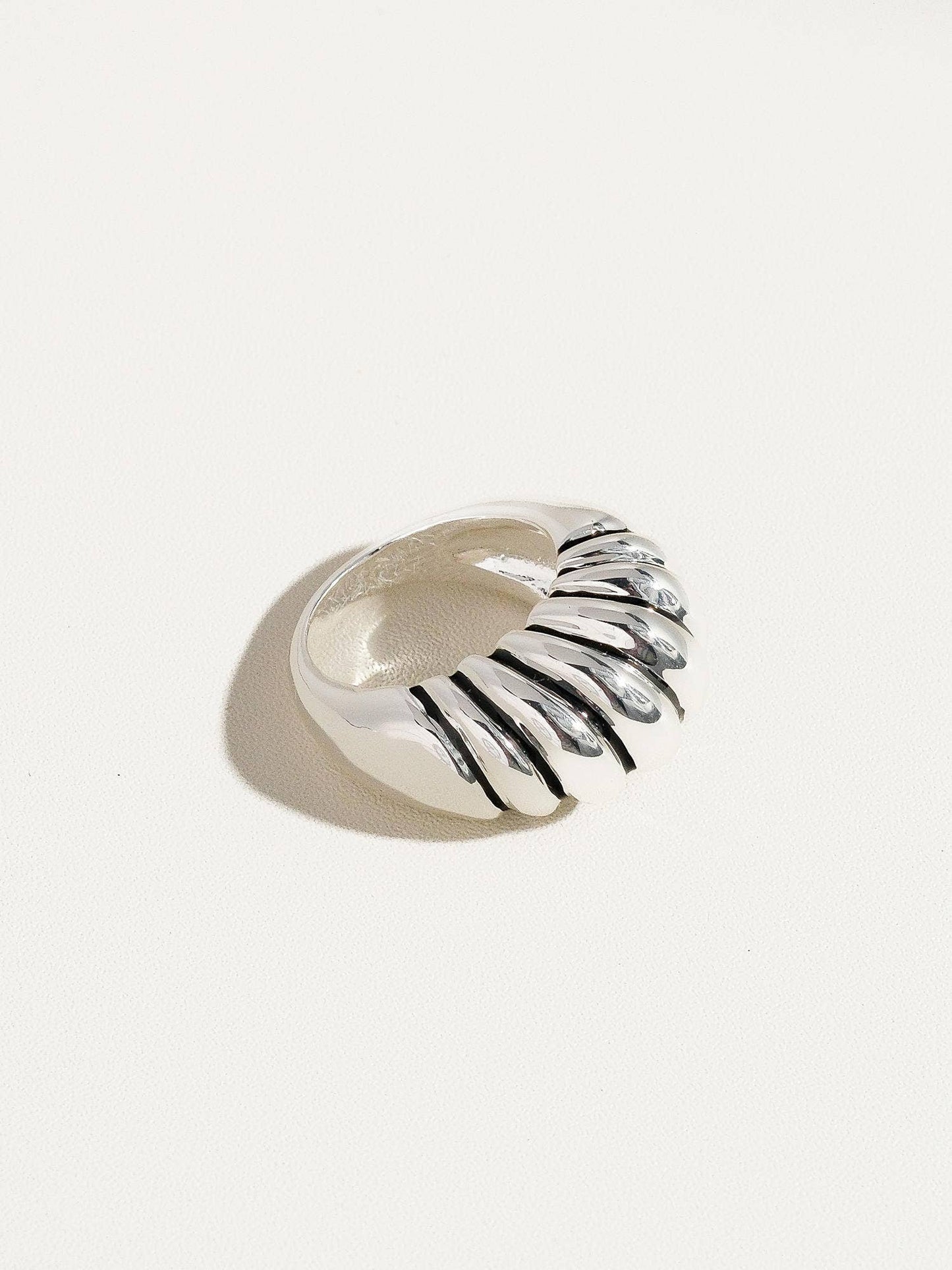 Nalani 18K Gold Contemporary Croissant Ring