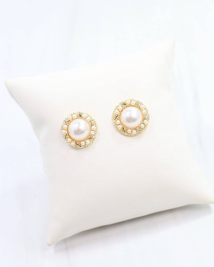 Raize Embellished Pearl Earring Gold