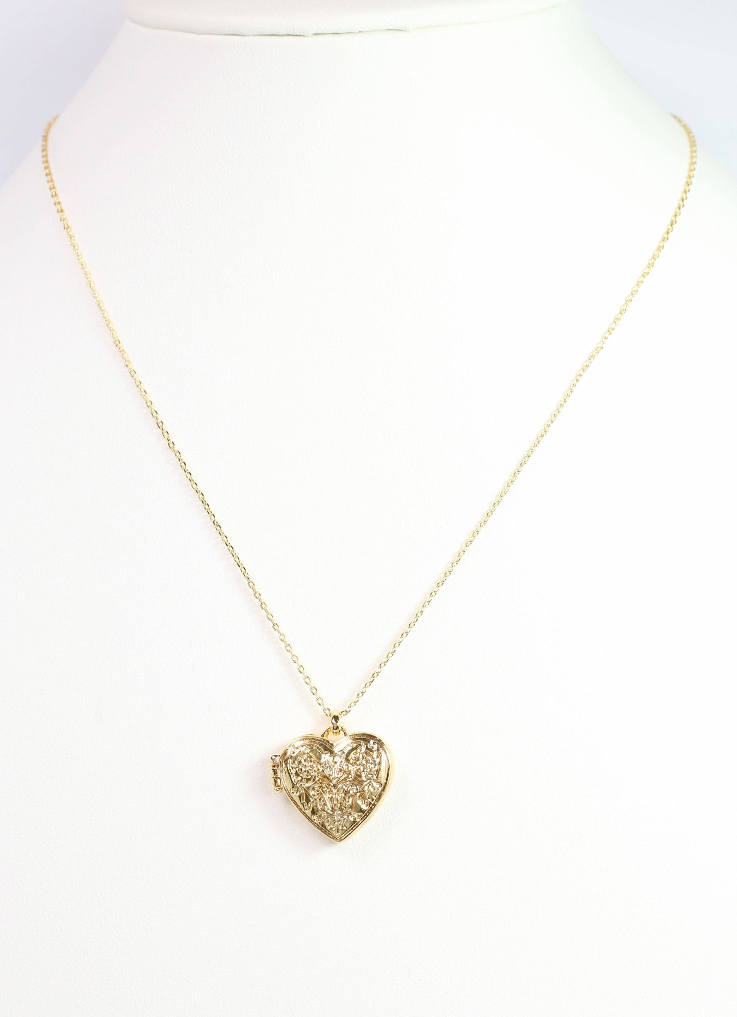 Caroline Hill Baron Heart Locket Necklace Gold